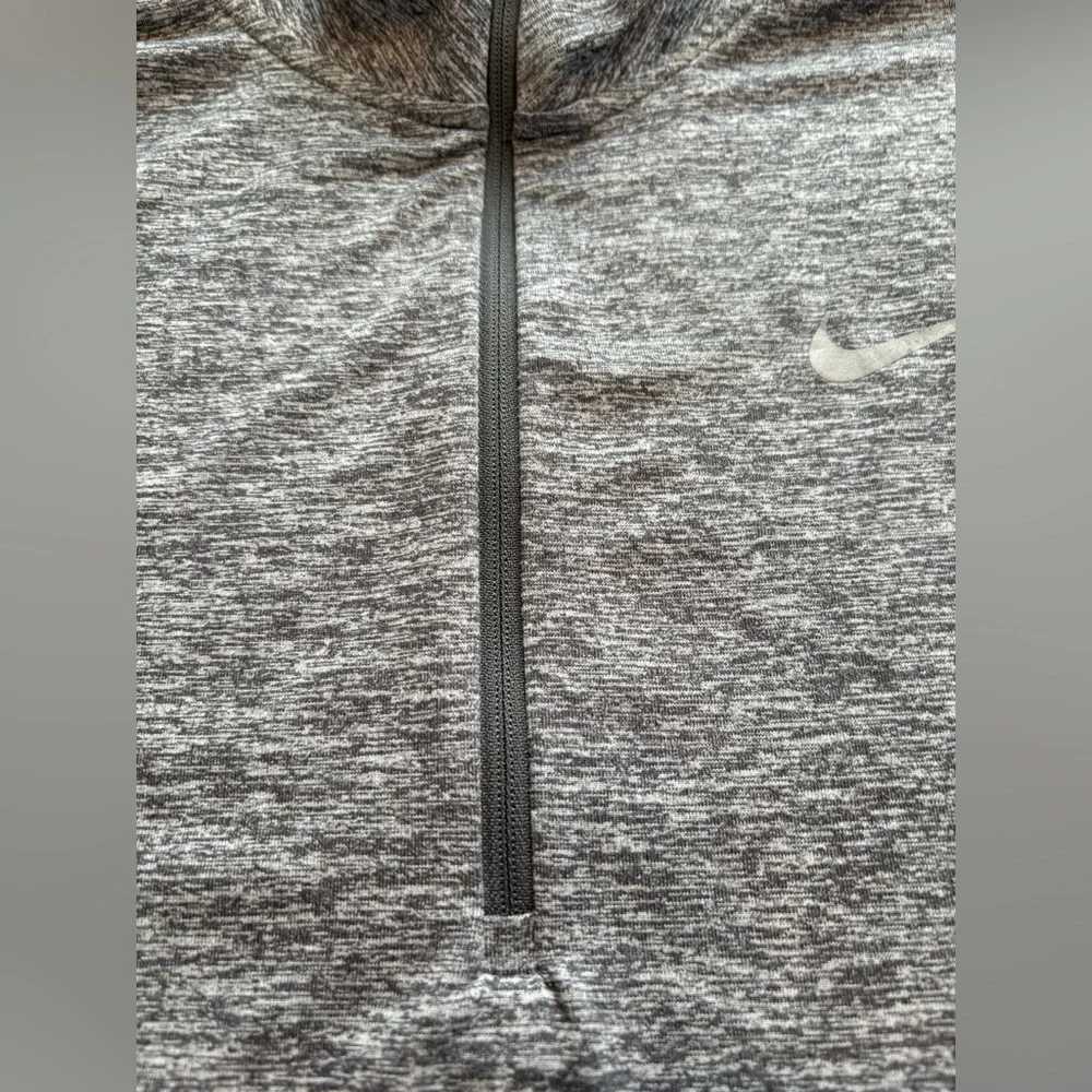 Nike 1/2 Zip Running Top - Size Small. - Picture 8 of 14